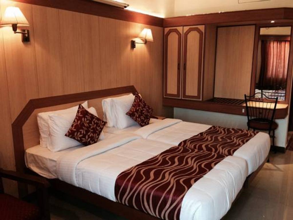 Hotel Swagath Bangalore Oda fotoğraf